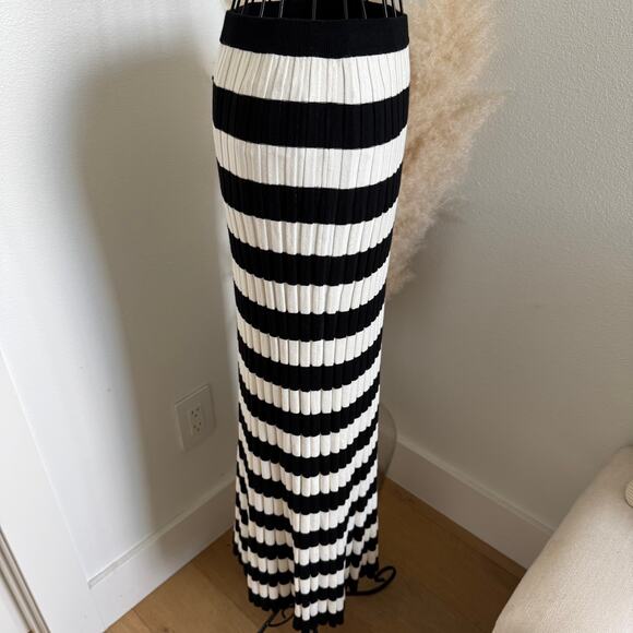 A New Day Black Cream Striped Ribbed Knit Pencil Maxi Skirt NEW Small - Picture 2 of 8